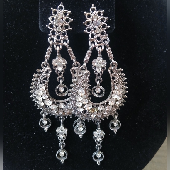 Jewelry - Vtg Chandelier Dangle Rhinestone Crystal Statement Earrings